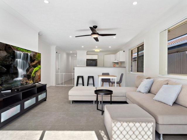Modern Lowset Villa with Premium Upgrades & Exceptional Convenience!