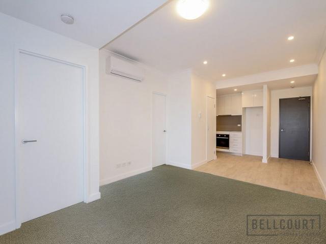 Modern Lock and Leave Apartment in Prime Wembley Location
