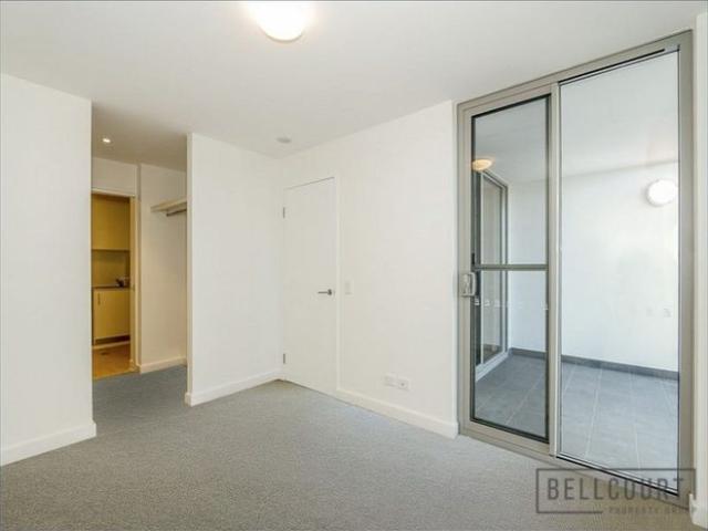 Modern Lock and Leave Apartment in Prime Wembley Location
