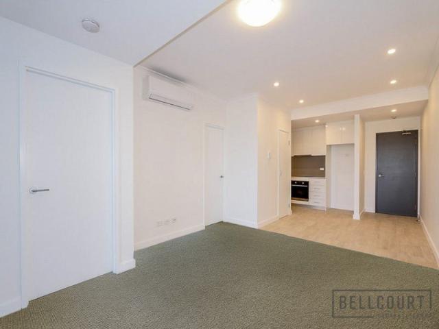 Modern Lock and Leave Apartment in Prime Wembley Location