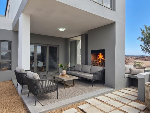 MODERN LCE 3 BED RENTAL
