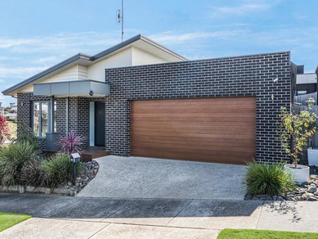 Contemporary Living with Exceptional Entertaining