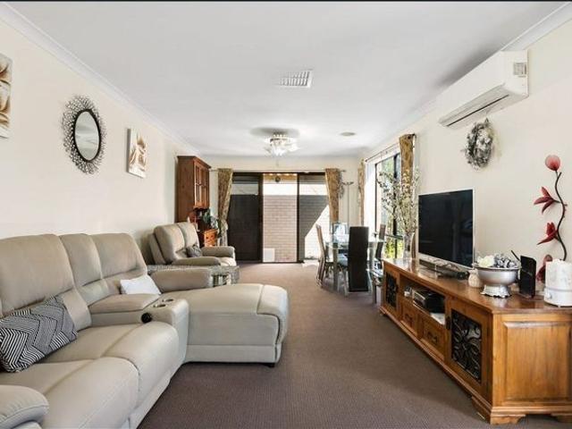 Modern Living Made Effortless in a Prime Location!