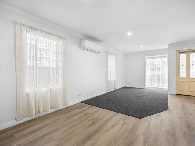 MODERN LIVING MEETS CENTRAL CONVENIENCE