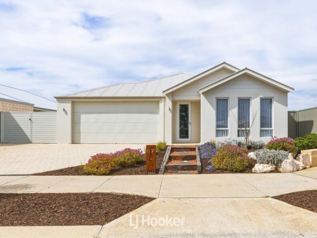 Modern Living Meets Family Friendly Convenience