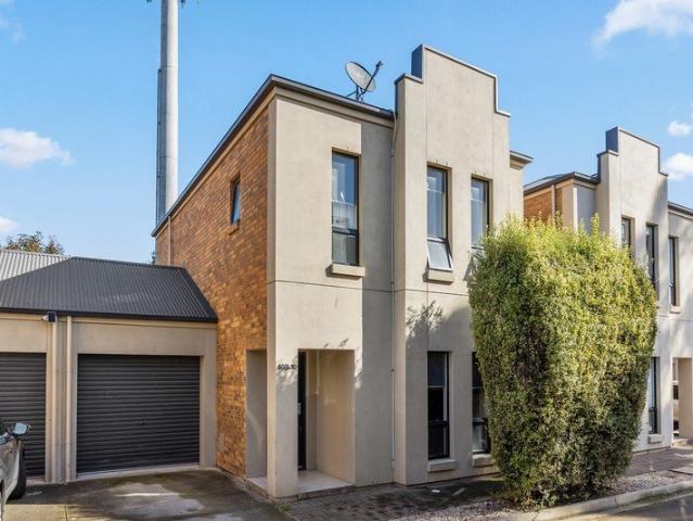 Modern Living Meets Lock & Leave Lifestyle Appeal