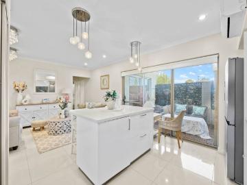 Modern Living Near Lake Monger