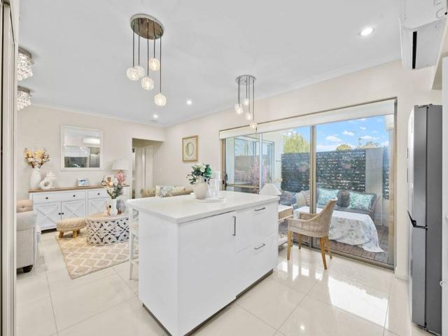 Modern Living Near Lake Monger