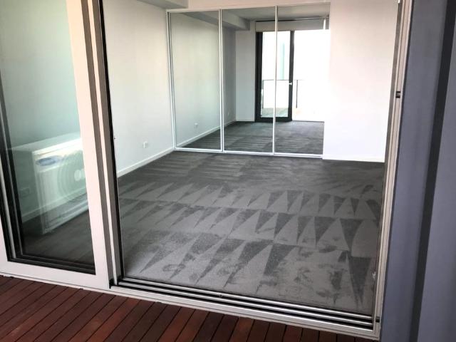 MODERN LIVING ONE BEDROOM APARTMENT IN EARLWOOD!
