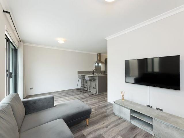 Modern Living Opposite Parklands