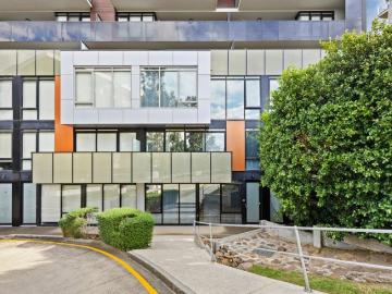 Modern Living Opposite Parklands