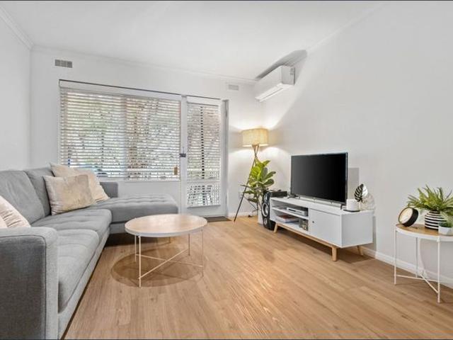 Modern Living at its Finest: Fully Furnished 2 Bedroom Apartment