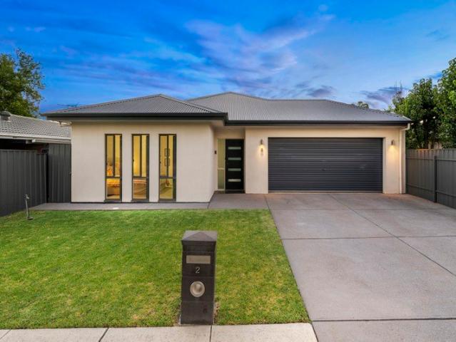 Modern Living and Entertaining Delight!