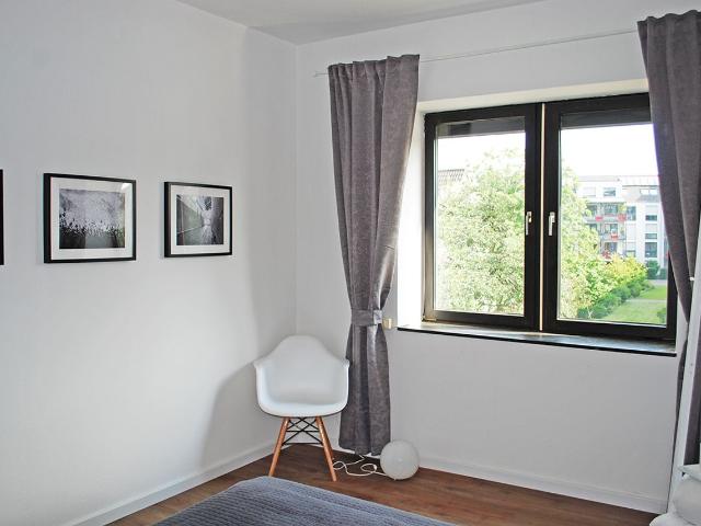 Modern living between City, Airport and Convention Center, Dusseldorf Amsterdam Apartments for Rent