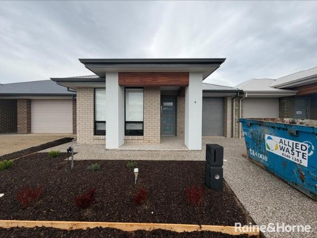 Modern Living, Brand New & Ready to Impress
