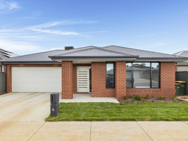 Modern living, close to all amenities in Lucas