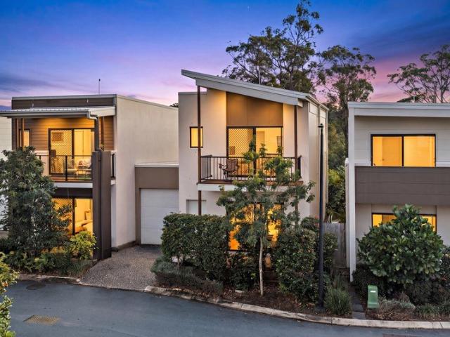 Modern Living, Exceptional Lifestyle in Prime Location