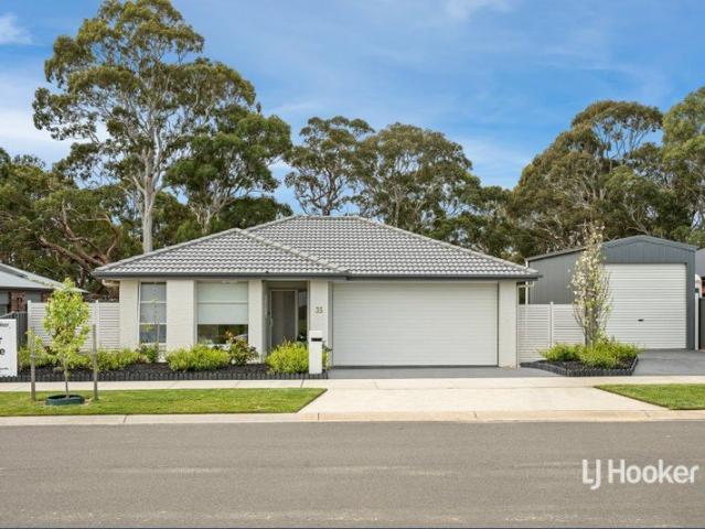 MODERN LIVING, EASY LIFESTYLE & EXCEPTIONAL OUTDOOR SPACE