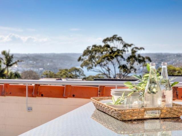 Modern Living, Entertainers Delight