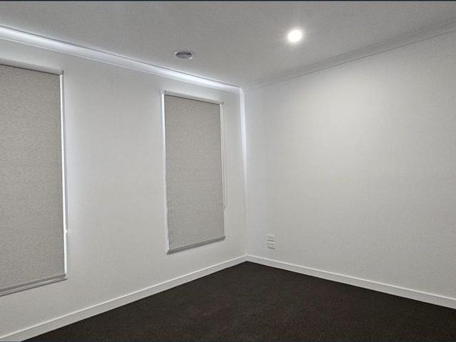 Modern Living Family Home in Beveridge