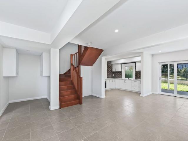 Modern Living, Great Location
