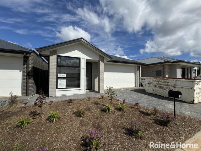 Modern Living in Munno Para West!