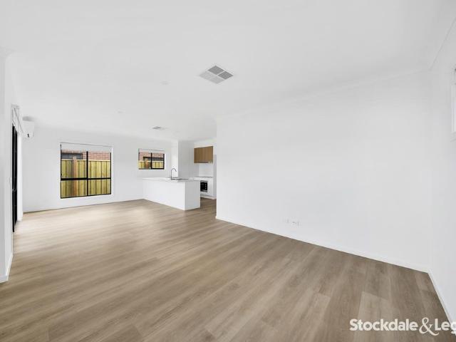 Modern Living in Maplestone Estate