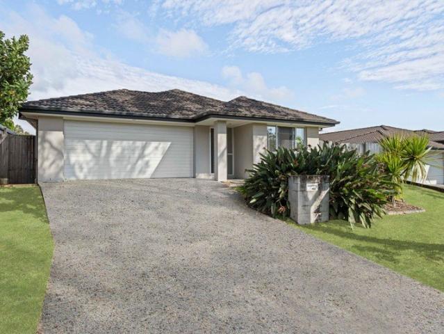 Modern Living in a Convenient Victoria Point Location