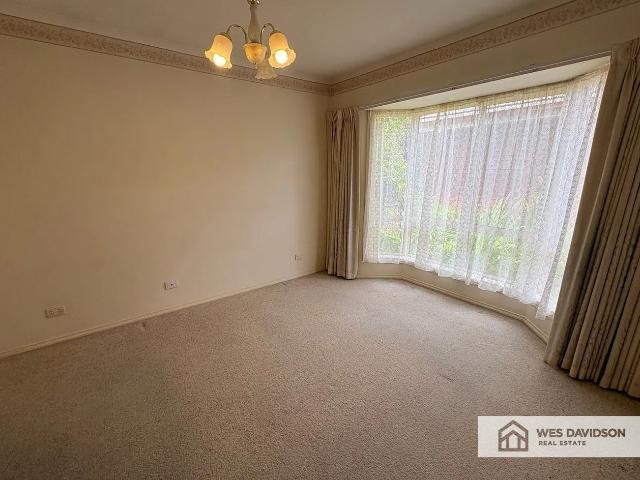 Modern Living in a Convenient Central Location
