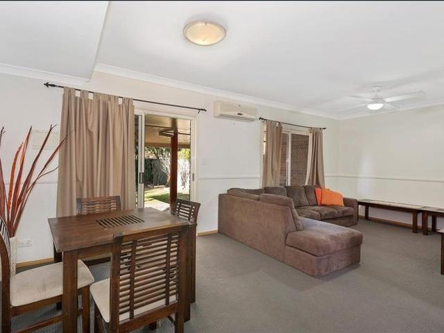 Modern Living in a Convenient Eight Mile Plains Location!