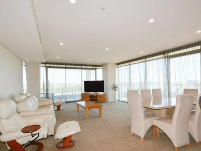 MODERN LIVING IN A CONVENIENT MANDURAH LOCATION
