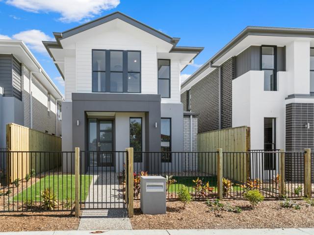 Modern Living in a Convenient Mango Hill Location