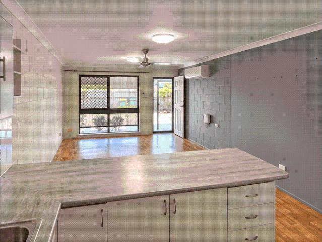 Modern Living in a Friendly Hyde Park Complex
