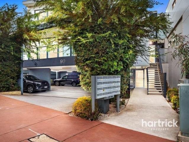 Modern Living in a Lifestyle Location