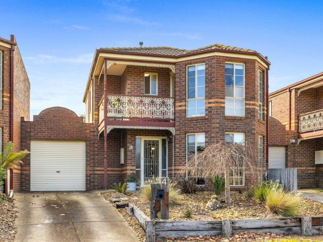 Modern Living in a Lifestyle Location!