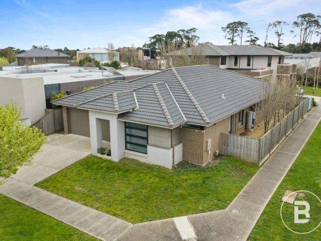 MODERN LIVING IN A SOUGHT AFTER ALFREDTON LOCATION