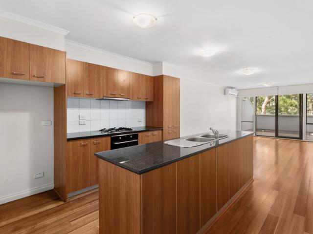 Modern Living in a Peaceful Coburg location