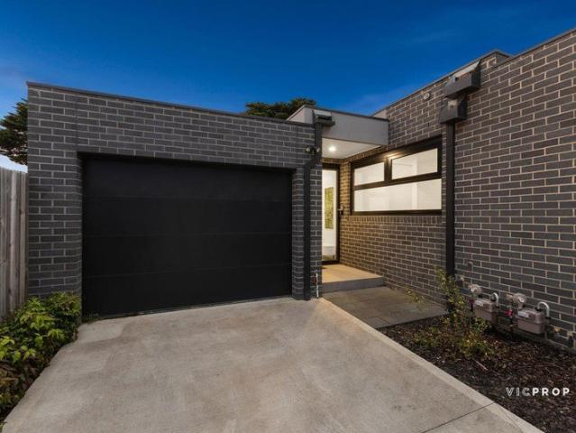 Modern Living in a Peaceful Bayswater Pocket