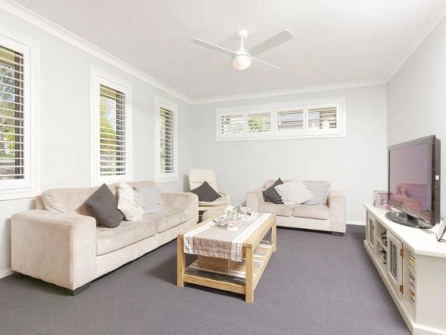 Modern Living in a Peaceful Yerrinbool Setting