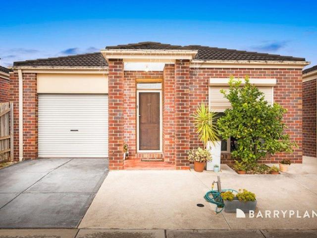 Modern Living in a Prime Hoppers Crossing Location!