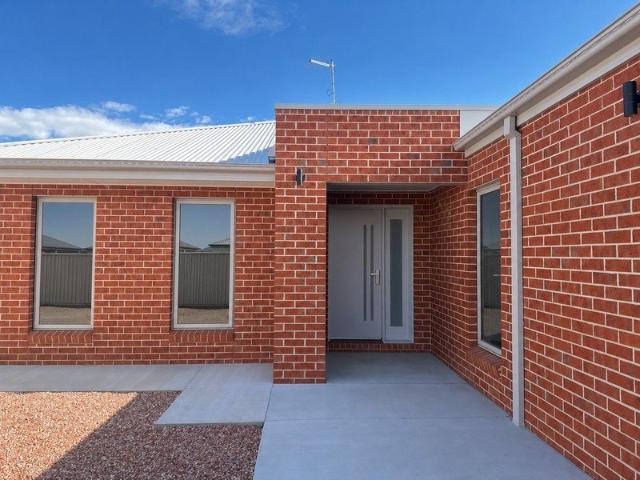Modern Living in a Prime Irymple Location