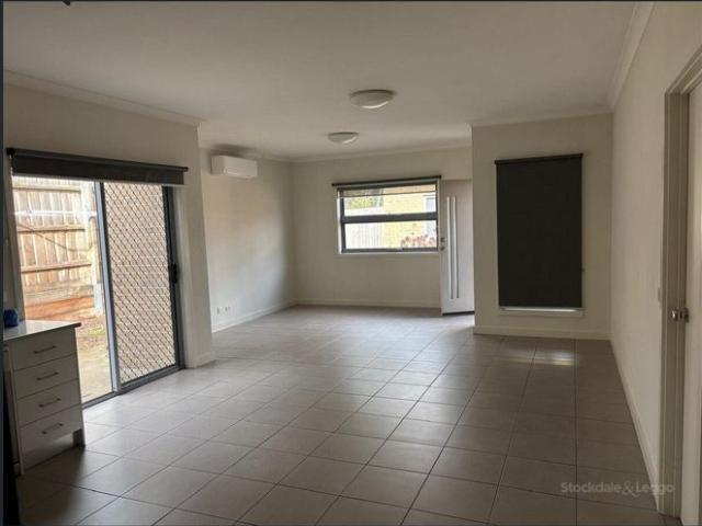 MODERN LIVING IN A PRIME MERNDA LOCATION