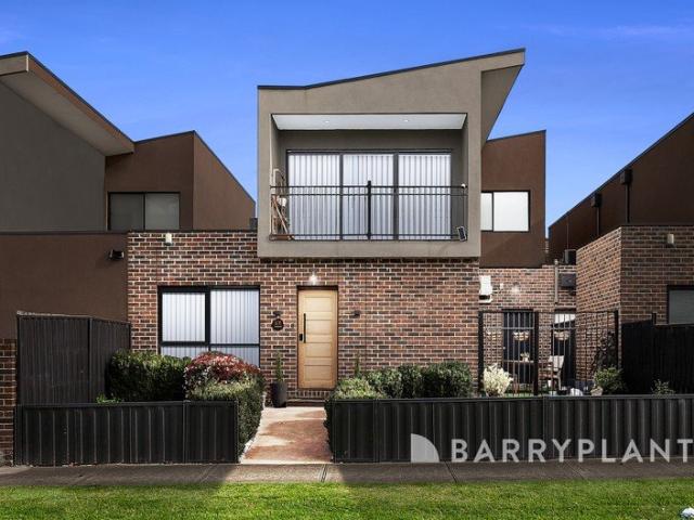 Modern Living in a Prime Sunshine West Location