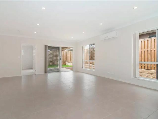 Modern Living in a Prime Pimpama Location