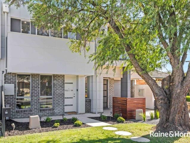 Modern living in an excellent location!