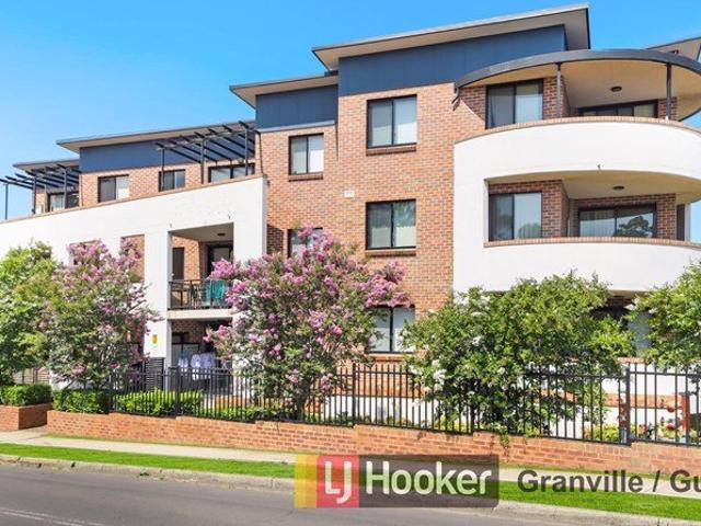 MODERN LIVING IN AN ULTRA CONVENIENT LOCATION