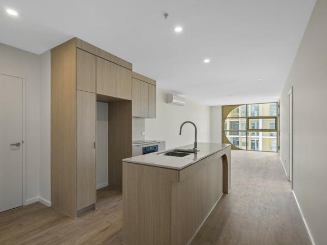 Modern Living In Boulevard!