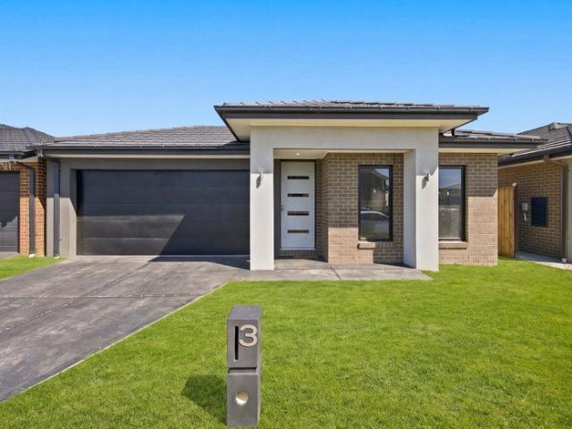 Modern Living in Clyde North