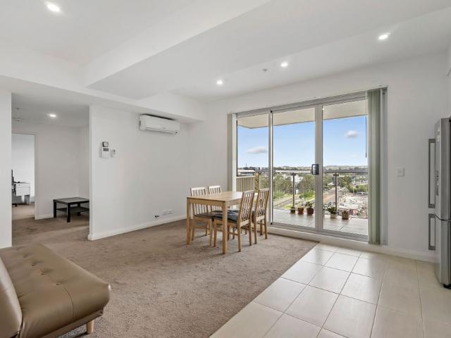 Modern Living in Convenient Location