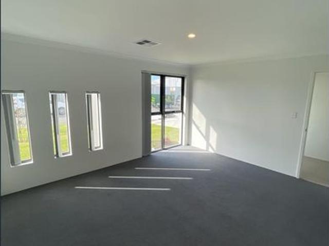 Modern Living in Dudley Park
